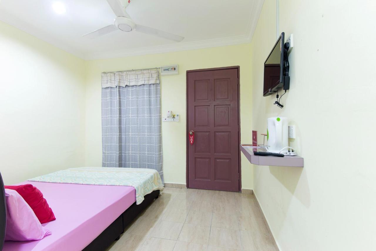 Kampung Guest House بانتايْ تْشينانغ المظهر الخارجي الصورة