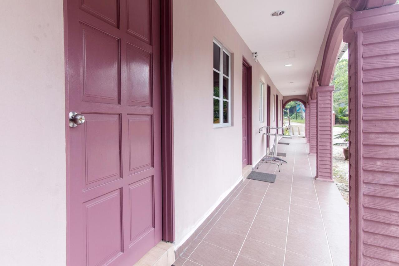Kampung Guest House بانتايْ تْشينانغ المظهر الخارجي الصورة